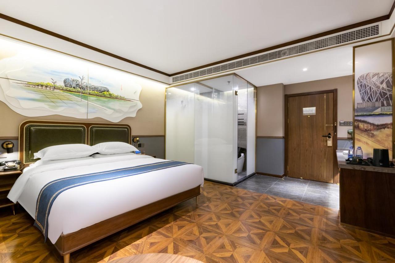 Time Traveller Boutique - Near National Olympic Sports Center , National Stadium , Olympic Forest Park , China Ethnic Museum, Guanzhuang Subway Station, Free Laundry, Free Customized Tour Itinerary 4*