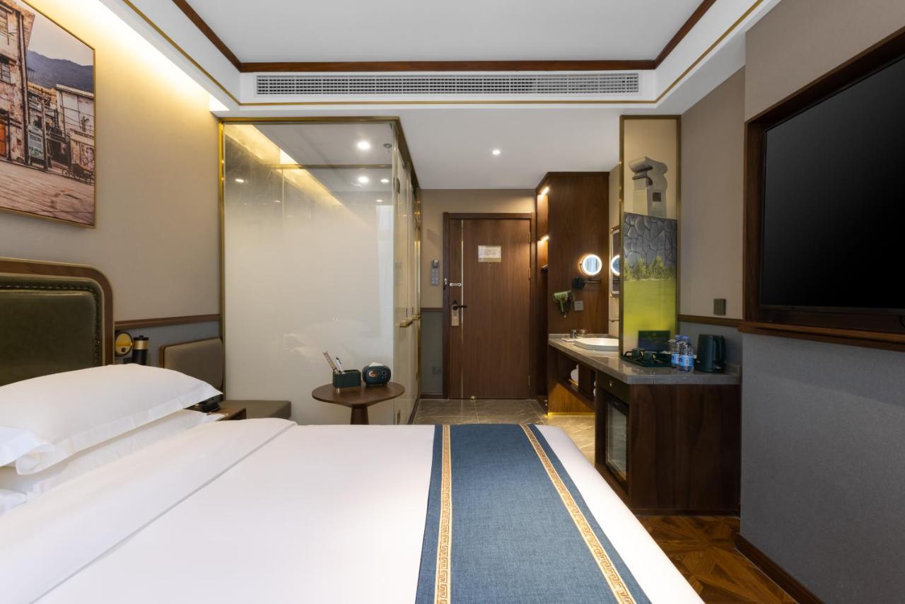 Time Traveller Boutique - Near National Olympic Sports Center , National Stadium , Olympic Forest Park , China Ethnic Museum, Guanzhuang Subway Station, Free Laundry, Free Customized Tour Itinerary 4*